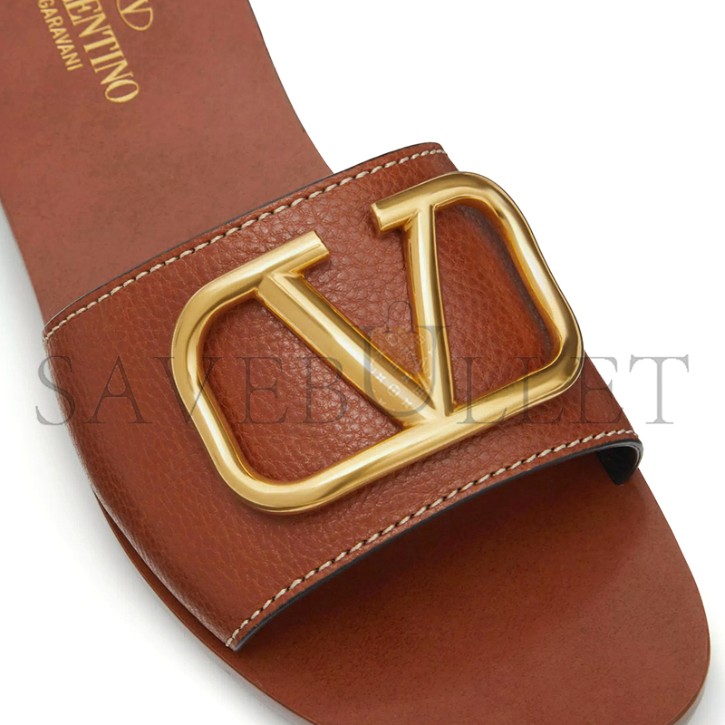 VALENTINO VLOGO SIGNATURE SLIDE SANDAL IN GRAINY COWHIDE WITH ACCESSORY 3W2S0M21HWS_0CR VALENTINO VLOGO SIGNATURE SLIDE SANDAL IN GRAINY COWHIDE WITH ACCESSORY 3W2S0M21HWS_0CR