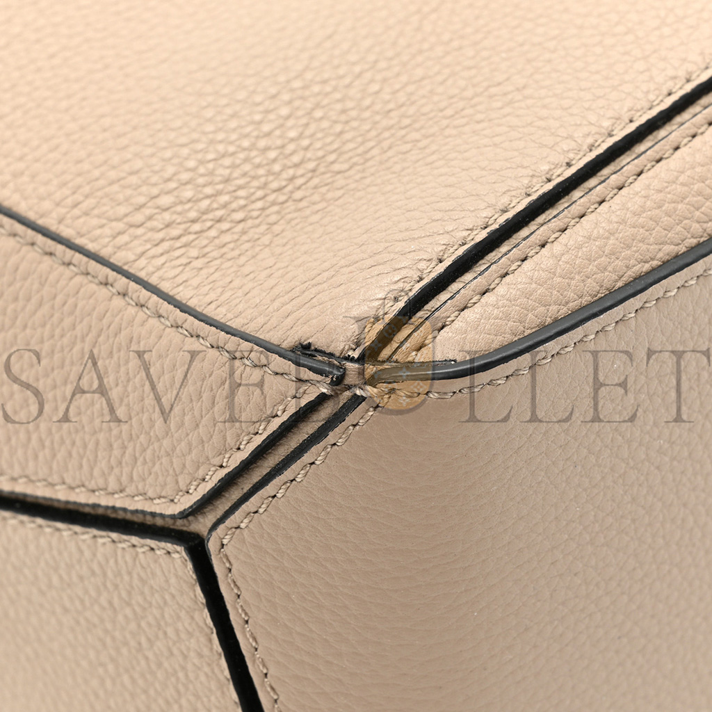 LOEWE GRAINED CALFSKIN SMALL PUZZLE BAG SAND (24*16.5*10.5cm)