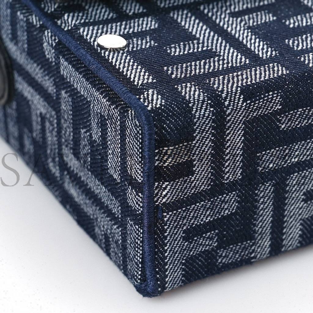 FENDI FABRIC JACQUARD REACTIVE JEAN DENIM VITELLO COVER FF BAGUETTE SOFT TRUNK BLUE BLACK (21*12*6cm)